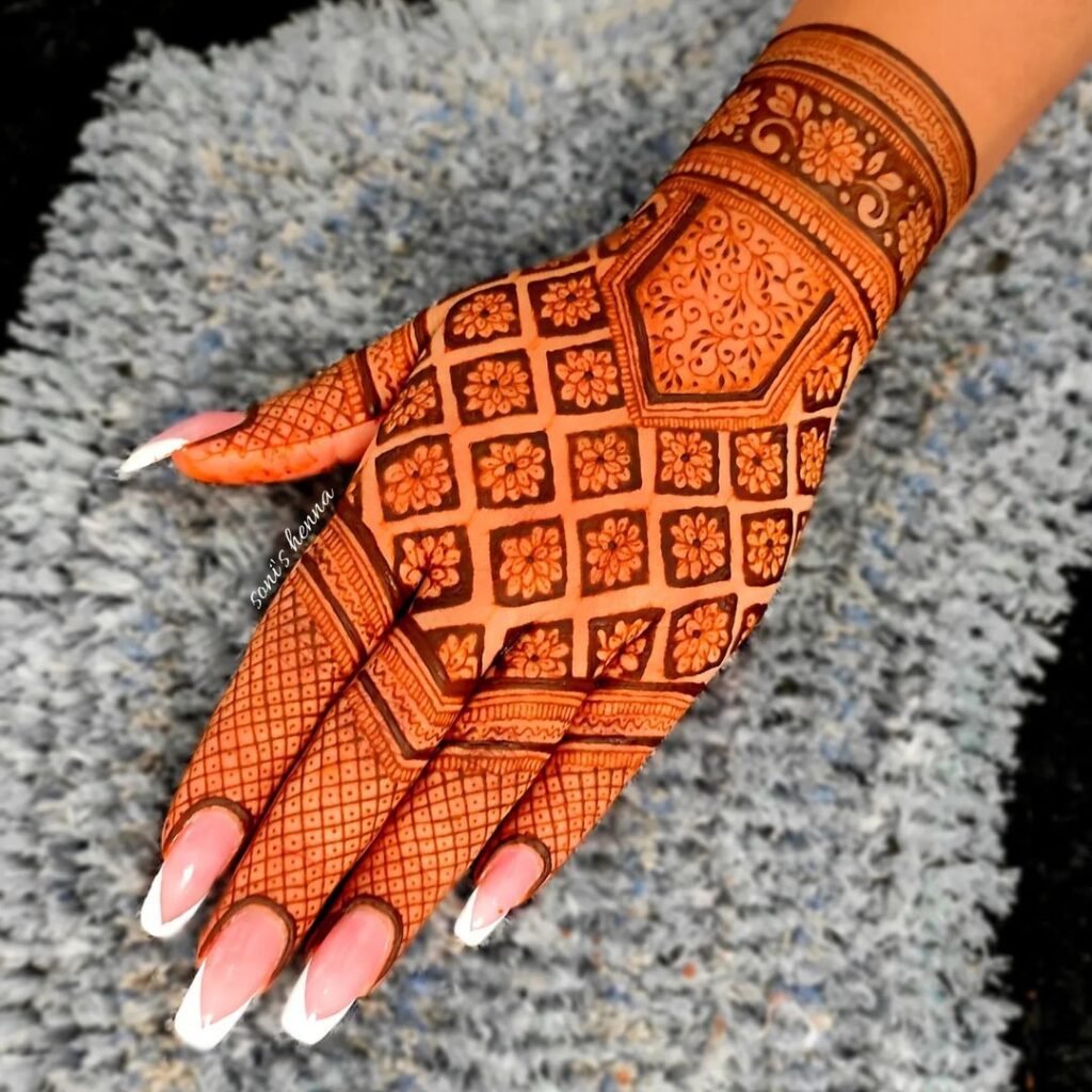 Back Hand Mehndi Design