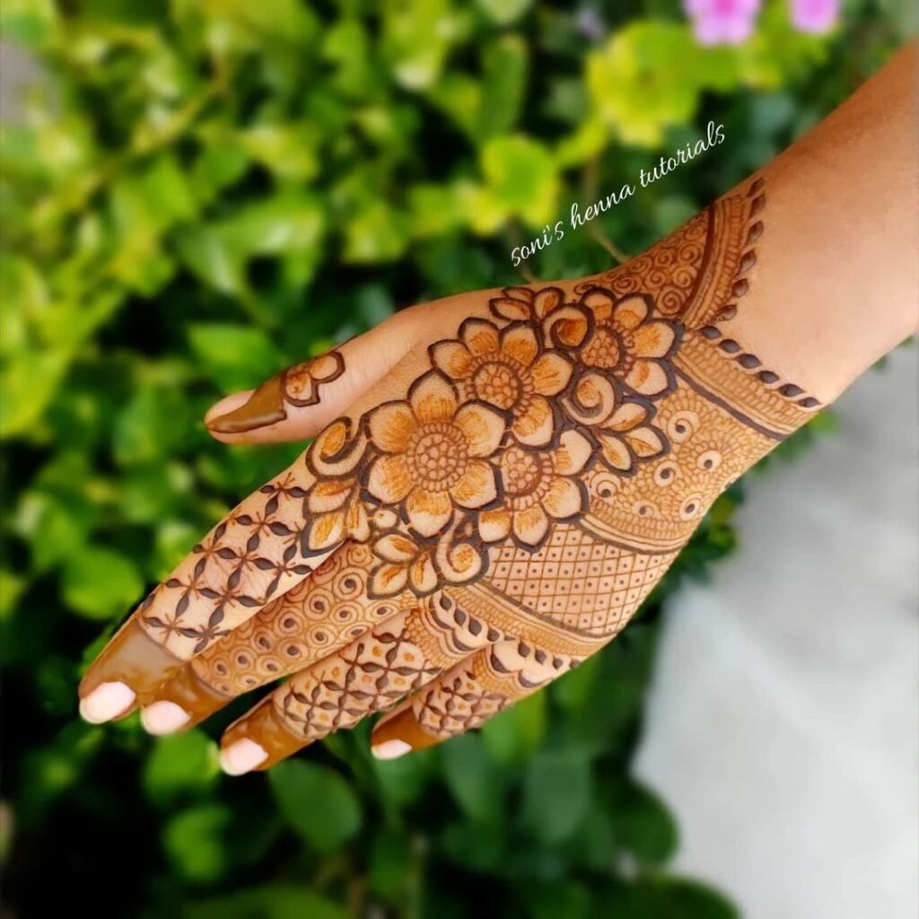 Back Hand Mehndi Design