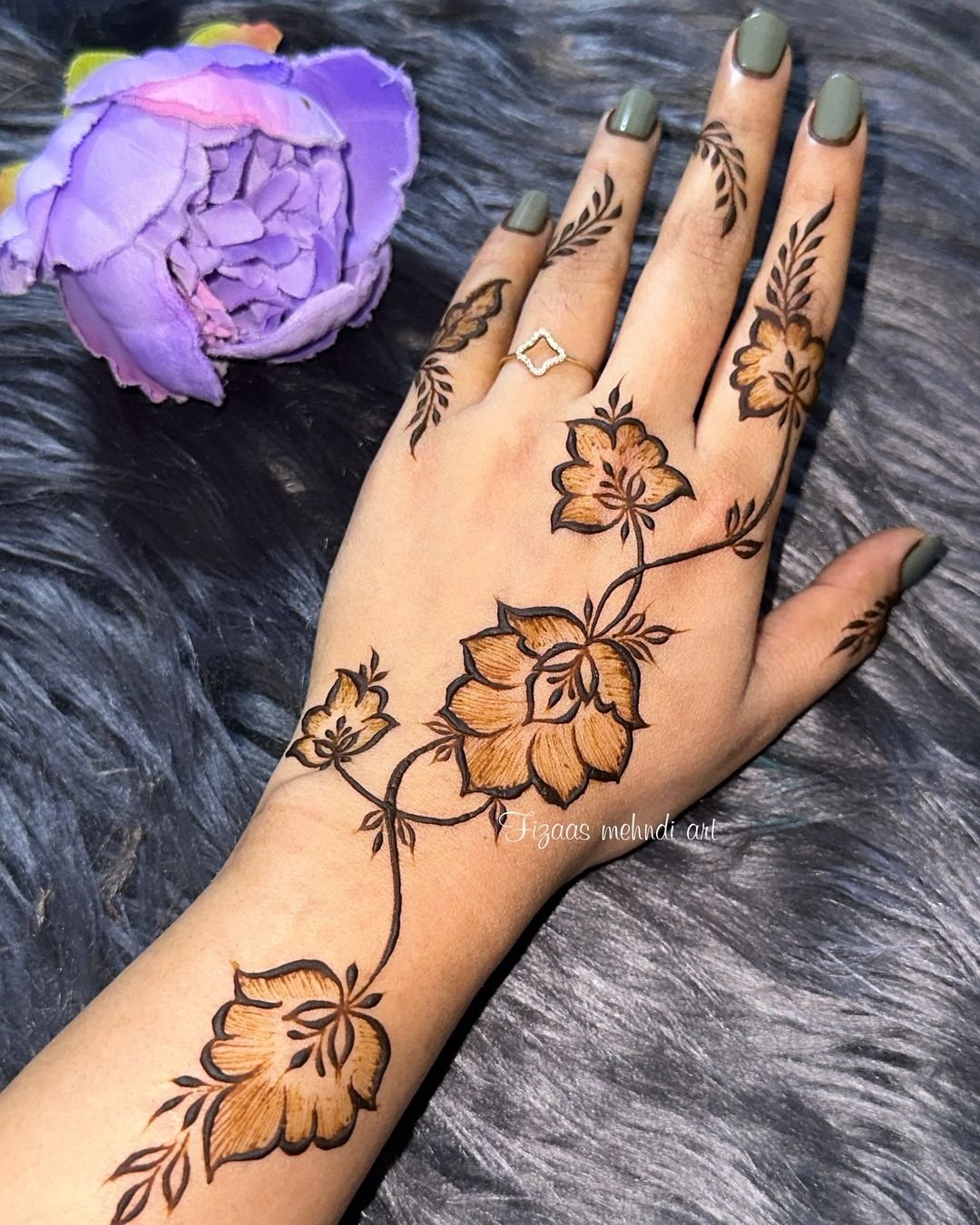 Pakistani Mehndi Design